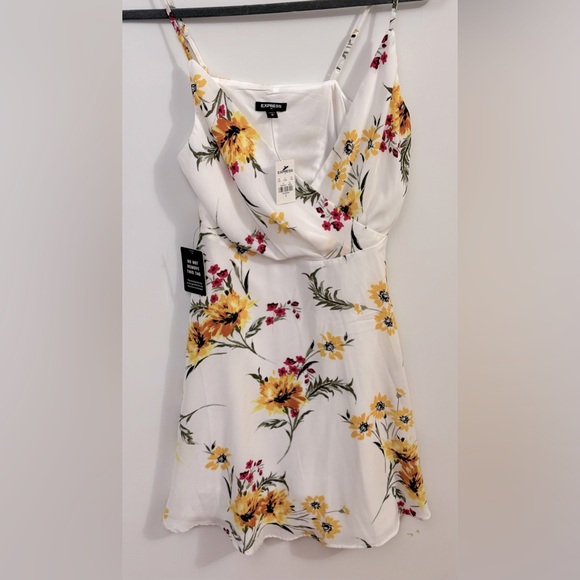 Express Dresses & Skirts - Express Sun Dress